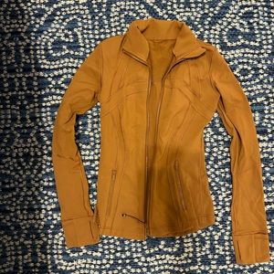 Lululemon active jacket size 4 rust color